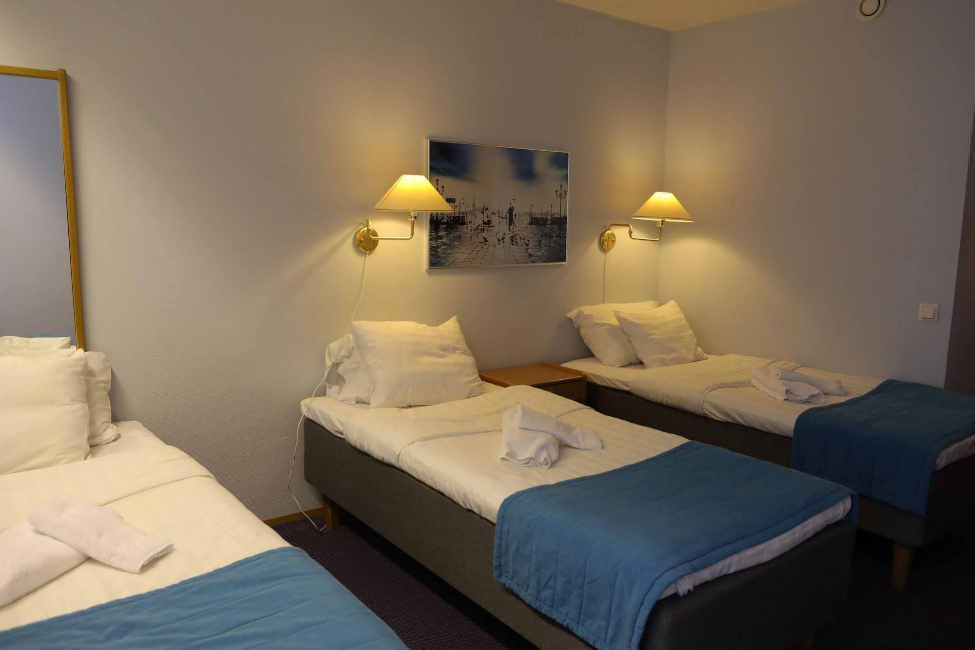 Hotel Nukkumatti Коккола Экстерьер фото