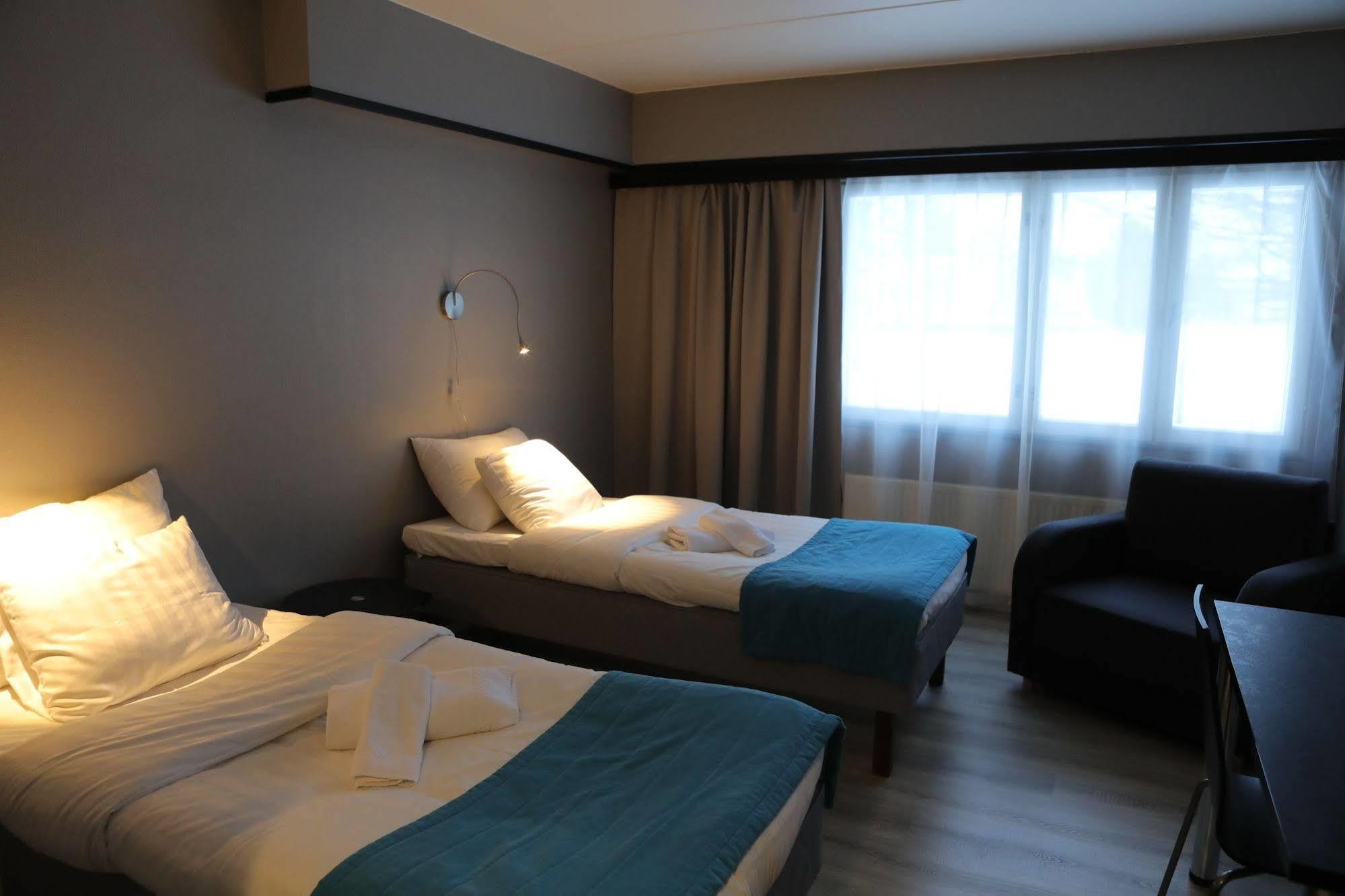 Hotel Nukkumatti Коккола Экстерьер фото