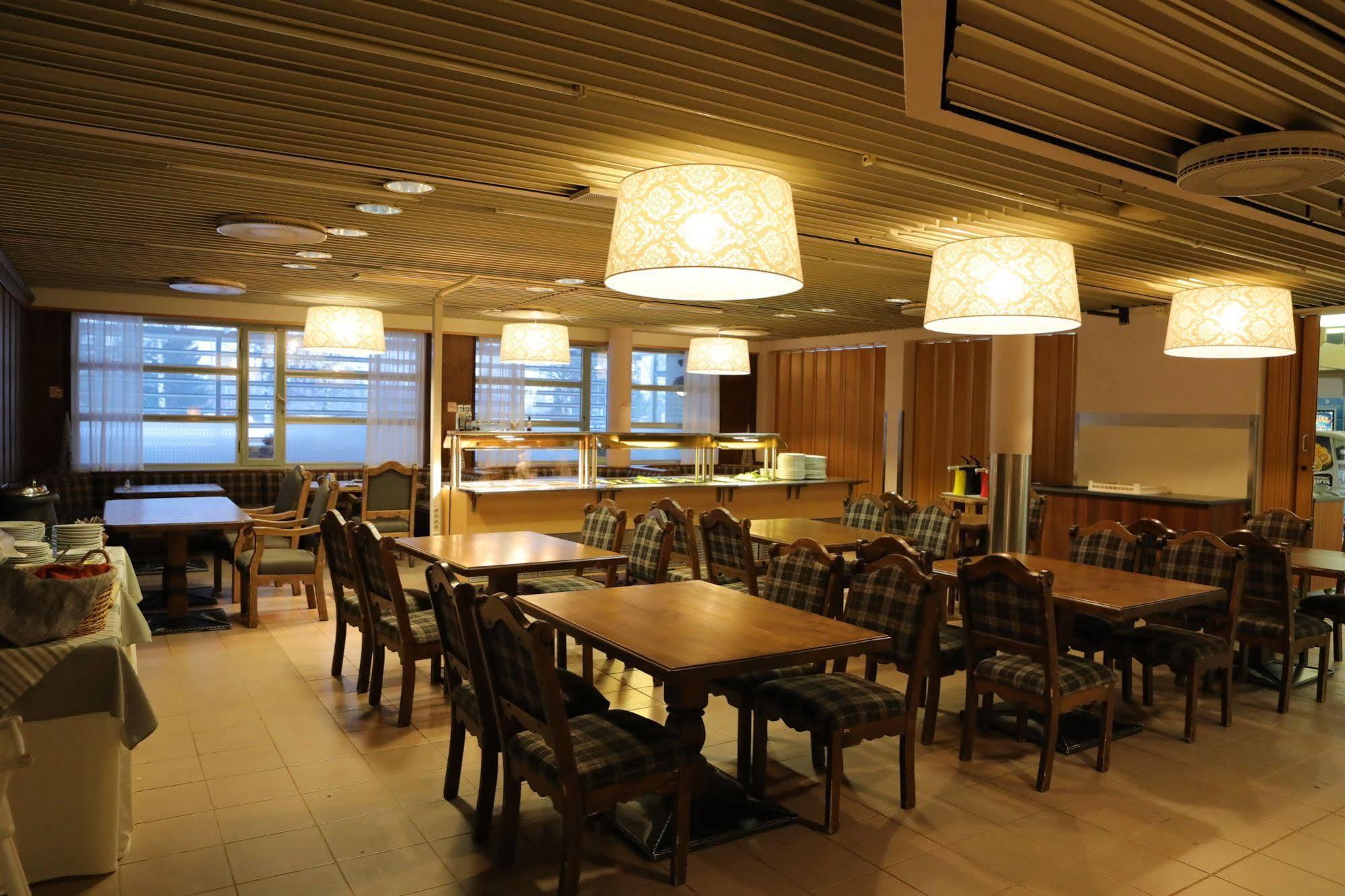Hotel Nukkumatti Коккола Экстерьер фото